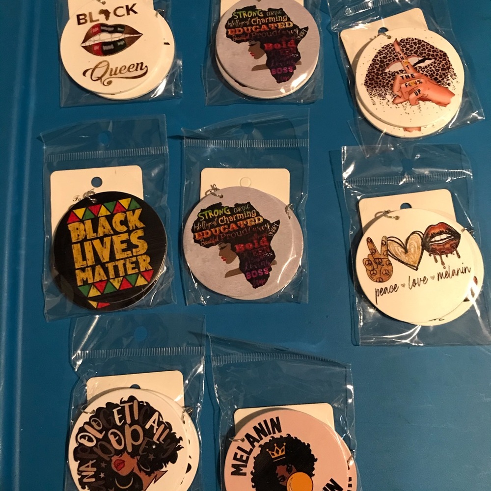 Women’s earrings